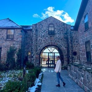 Meet your Posher, Victoria